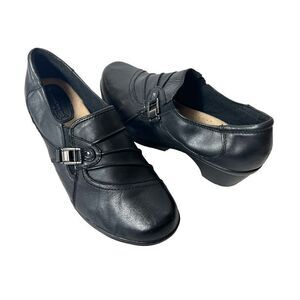 Earth Origins Womens Size 9.5M Low Heels Pump Classic Shoe Black Leather Slip On